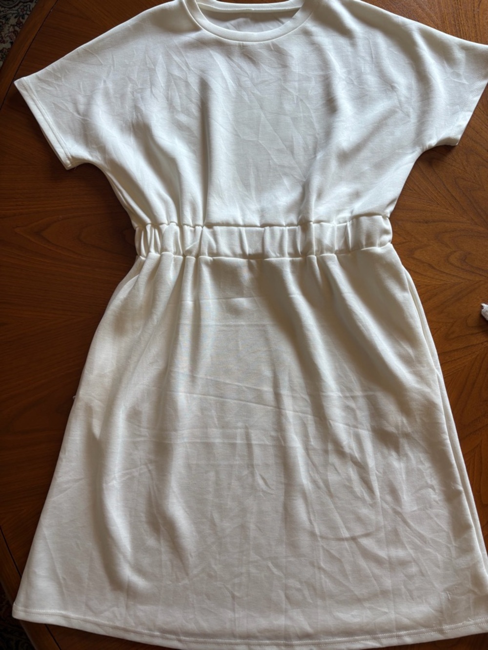 Two dresses: black and white !